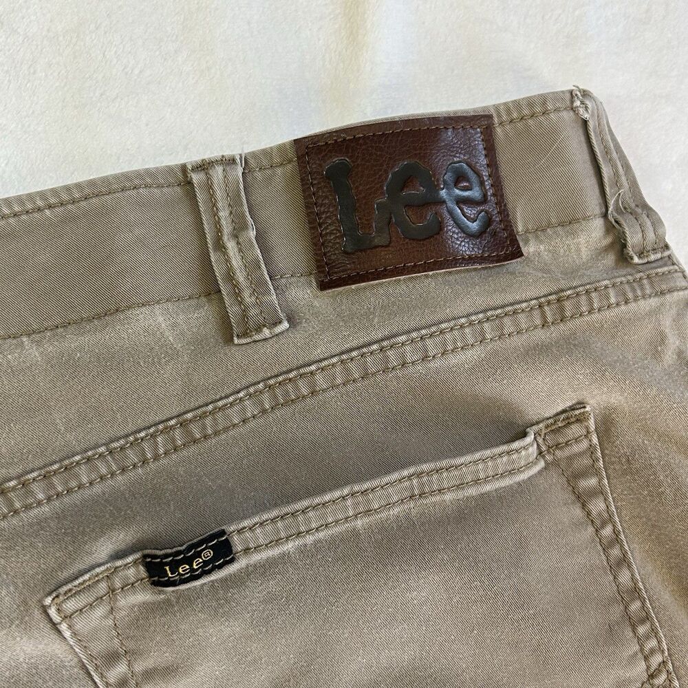 Lee Men's 44x32 Straight Relaxed Taper Extreme Motion Stretch Tan Khaki Pants - Picture 9 of 9